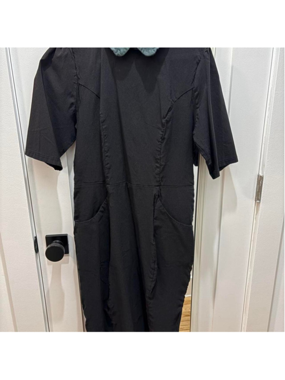 Collectif black dress with dyed green collar Size: XXL / UK 18